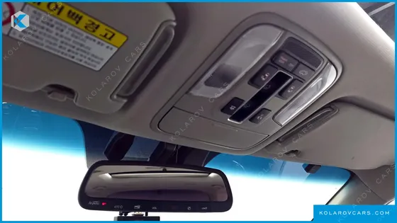 KIA CARNIVAL 9-SEATER NOBLESSE
