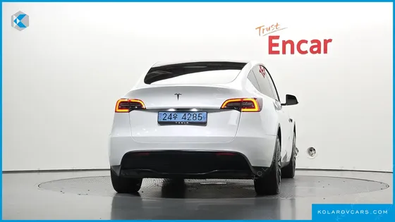 TESLA MODEL Y RWD