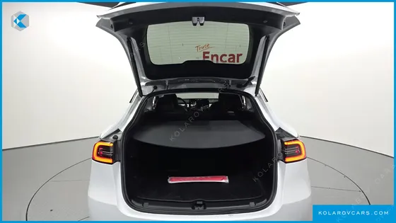 TESLA MODEL Y RWD