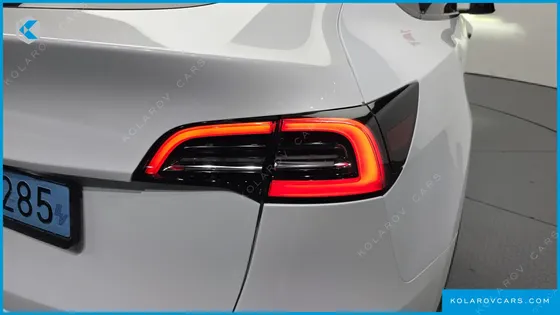 TESLA MODEL Y RWD