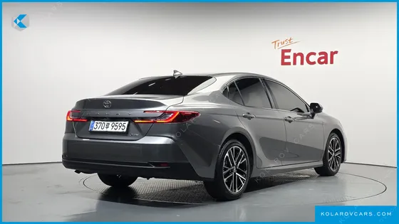 TOYOTA CAMRY 2.5 XLE HYBRID