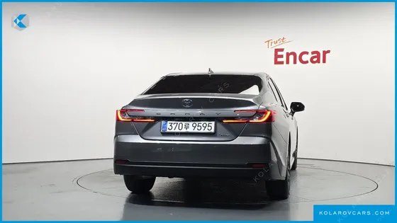 TOYOTA CAMRY 2.5 XLE HYBRID