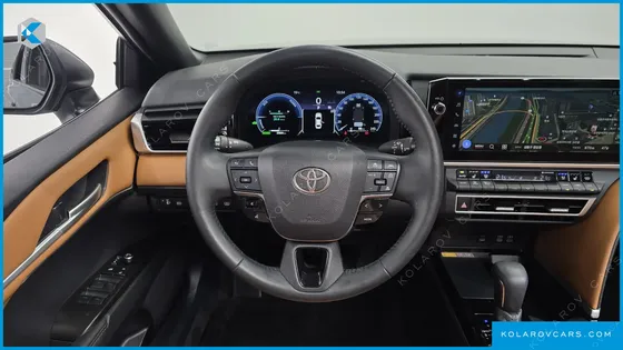 TOYOTA CAMRY 2.5 XLE HYBRID