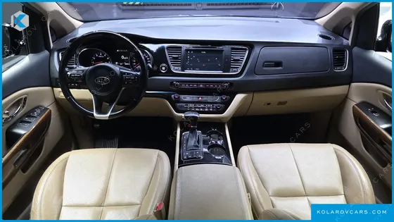KIA CARNIVAL GASOLINE 9-SEATER HI-LIMOUSINE