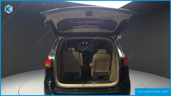 KIA CARNIVAL GASOLINE 9-SEATER HI-LIMOUSINE