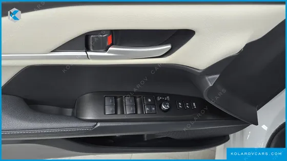 TOYOTA CAMRY 2.5 XLE PREMIUM HYBRID