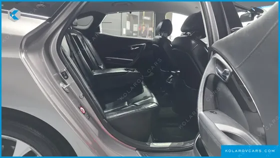 HYUNDAI GRANDEUR HG300 NOBLE