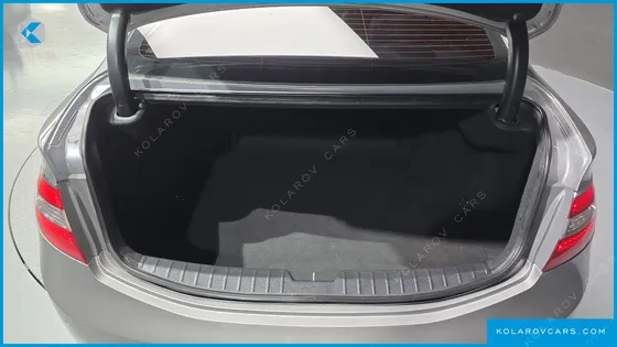 HYUNDAI GRANDEUR HG300 NOBLE