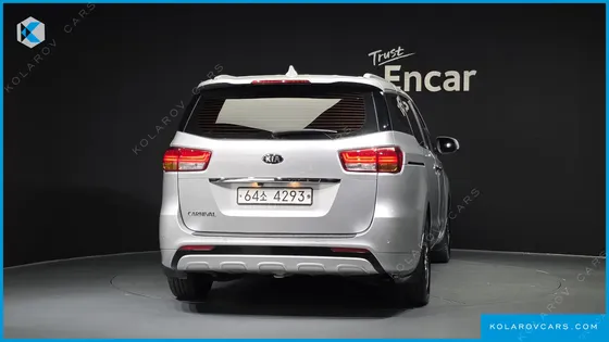 KIA CARNIVAL 9-SEATER LUXURY