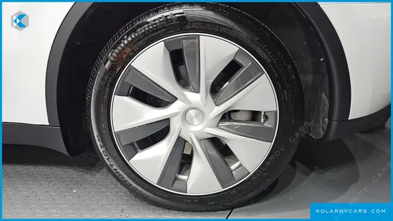 TESLA MODEL Y LONG RANGE AWD