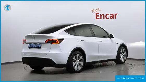 TESLA MODEL Y RWD