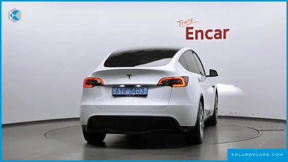 TESLA MODEL Y RWD