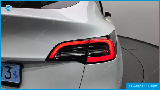 TESLA MODEL Y RWD