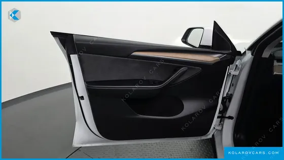 TESLA MODEL Y RWD