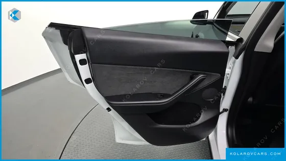 TESLA MODEL Y RWD