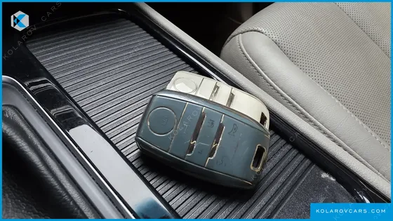 KIA CARNIVAL 9-SEATER NOBLESSE