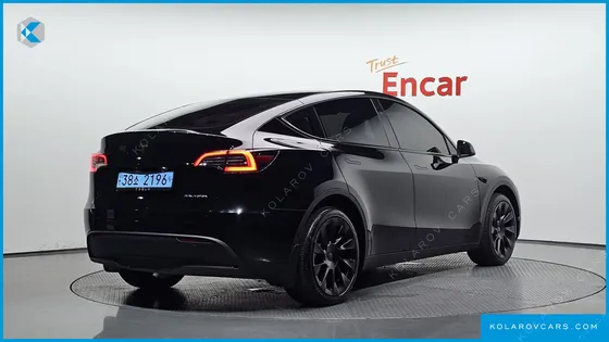 TESLA MODEL Y LONG RANGE AWD