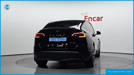 TESLA MODEL Y LONG RANGE AWD