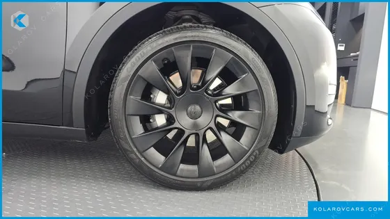 TESLA MODEL Y LONG RANGE AWD