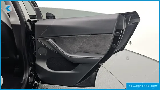TESLA MODEL Y LONG RANGE AWD