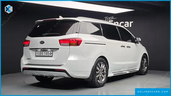 KIA CARNIVAL 9-SEATER NOBLESSE
