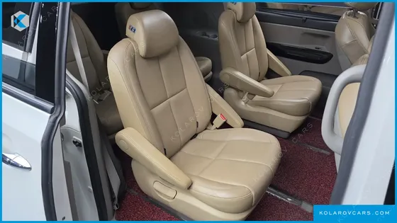 KIA CARNIVAL 9-SEATER NOBLESSE