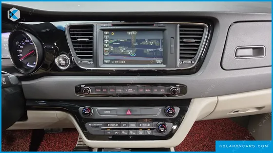 KIA CARNIVAL 9-SEATER NOBLESSE