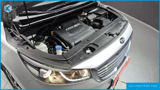 KIA CARNIVAL 9-SEATER LUXURY