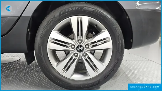 HYUNDAI TUCSON DIESEL(E-VGT) 2WD