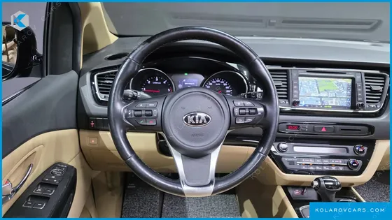 KIA CARNIVAL 9-SEATER PRESTIGE