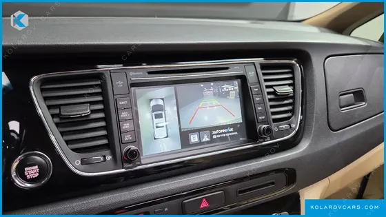 KIA CARNIVAL 9-SEATER PRESTIGE