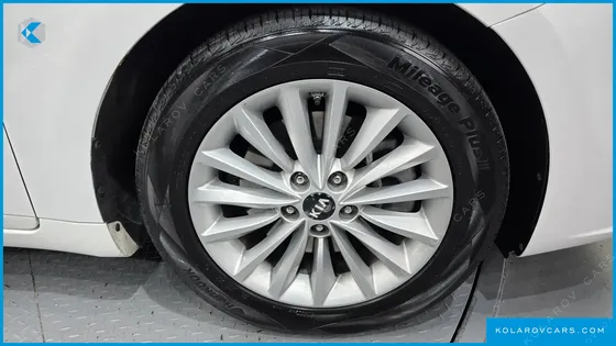 KIA K7 3.0 LPI LUXURY (RENTAL CAR)