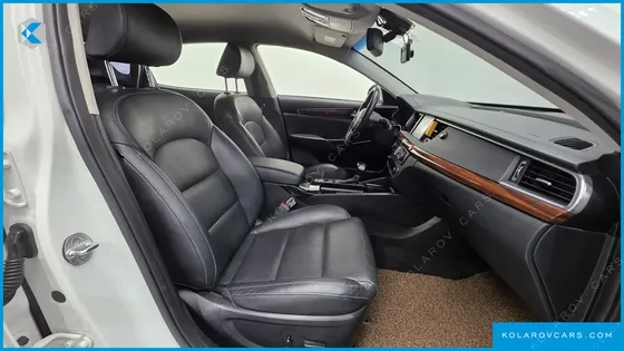 KIA K7 3.0 LPI LUXURY (RENTAL CAR)