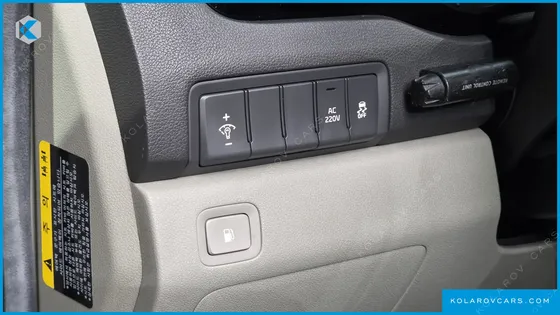 KIA CARNIVAL 9-SEATER PRESTIGE