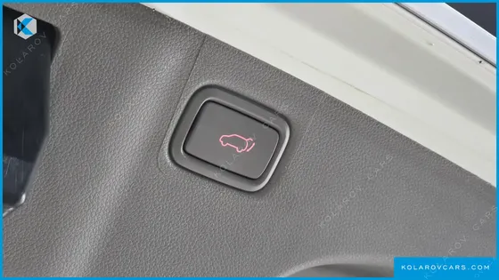 KIA CARNIVAL 9-SEATER PRESTIGE