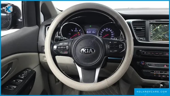 KIA CARNIVAL 9-SEATER PRESTIGE