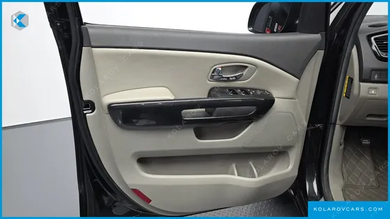KIA CARNIVAL 9-SEATER PRESTIGE
