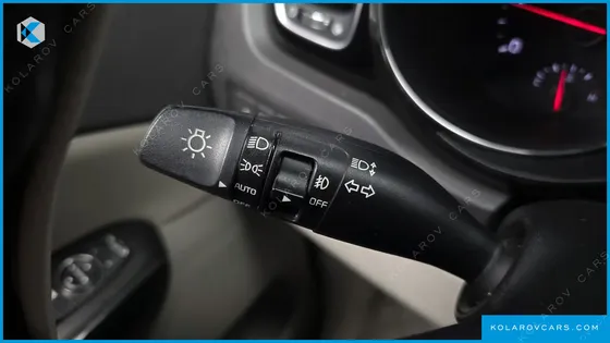 KIA CARNIVAL 9-SEATER PRESTIGE