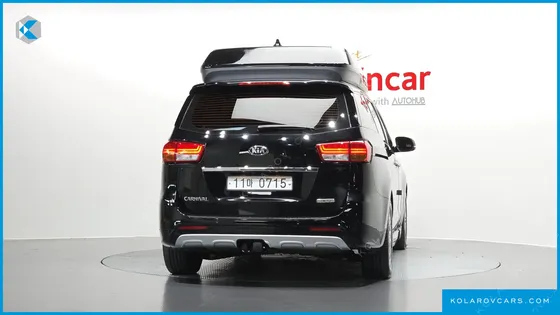 KIA CARNIVAL 9-SEATER HI-LIMOUSINE