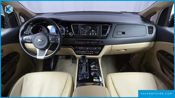 KIA CARNIVAL 9-SEATER HI-LIMOUSINE