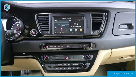 KIA CARNIVAL 9-SEATER HI-LIMOUSINE