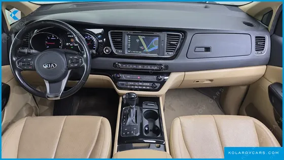 KIA CARNIVAL 9-SEATER NOBLESSE