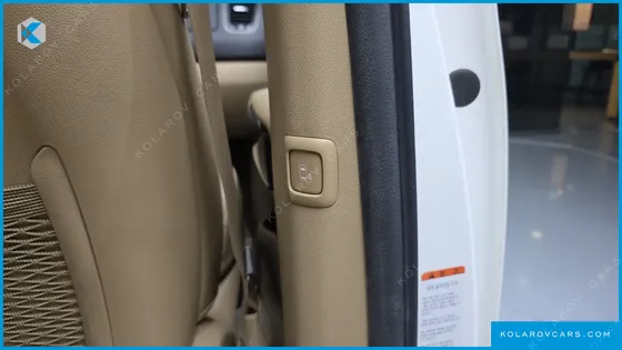 KIA CARNIVAL 9-SEATER NOBLESSE