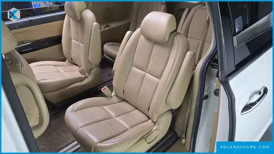 KIA CARNIVAL 9-SEATER NOBLESSE