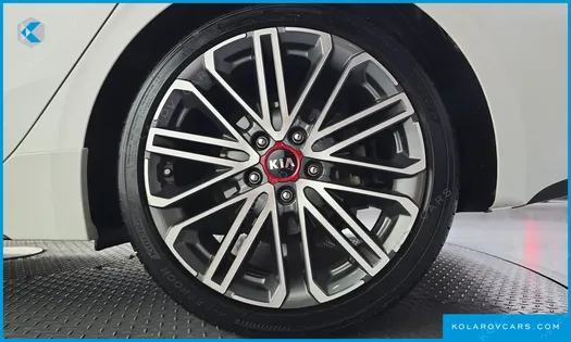 KIA K3 5DOOR GT PLUS