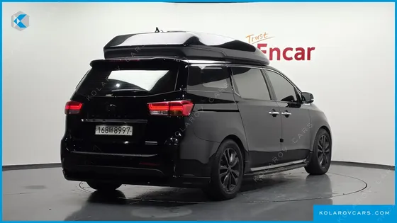 KIA CARNIVAL GASOLINE 9-SEATER HI-LIMOUSINE