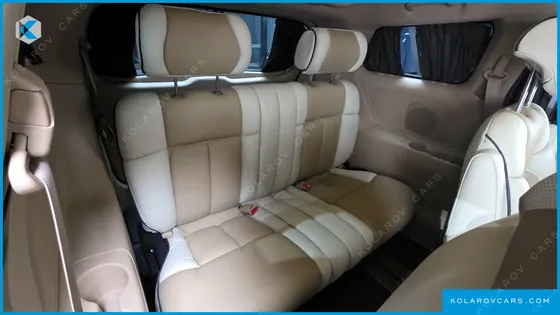 KIA CARNIVAL GASOLINE 9-SEATER HI-LIMOUSINE