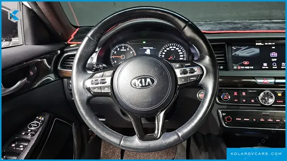 KIA K7 3.0 LPI LUXURY (RENTAL CAR)