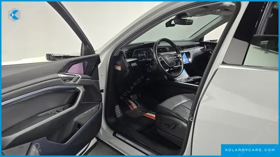 AUDI E-TRON 50 QUATTRO SPORTBACK
