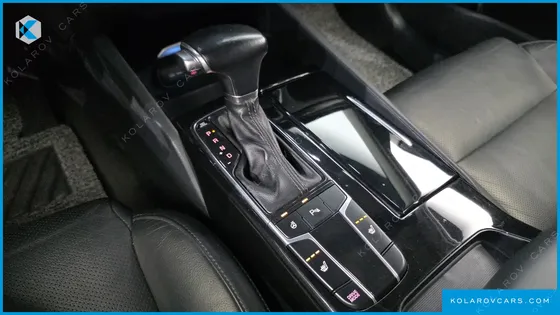 KIA K7 3.0 LPI LUXURY (RENTAL CAR)